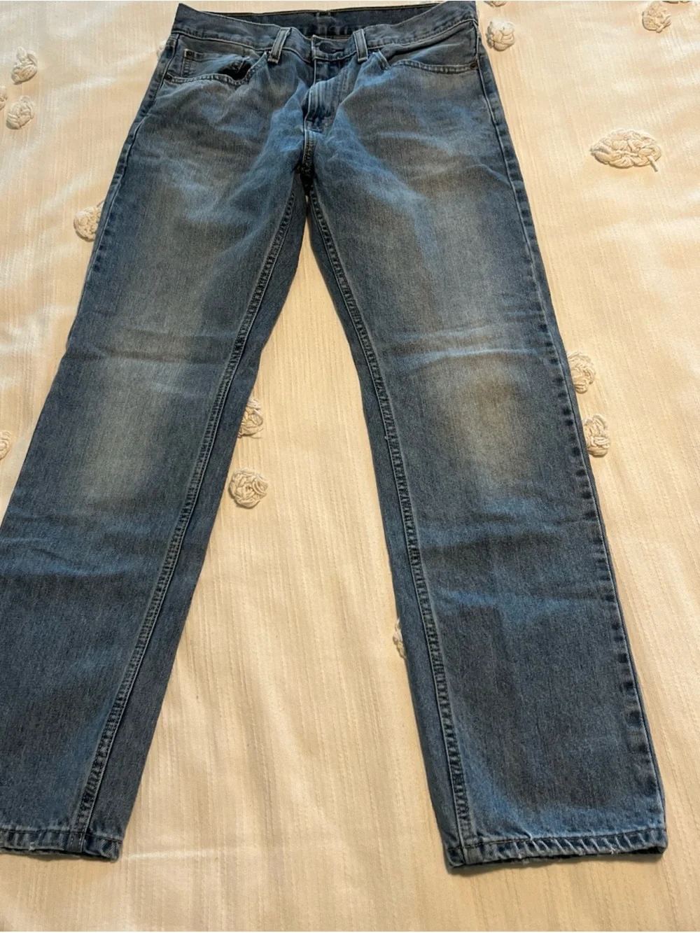 SOLD!! Men’s Levi’s 505 classic light denim jeans Size 31/32 - Picture 4 of 7